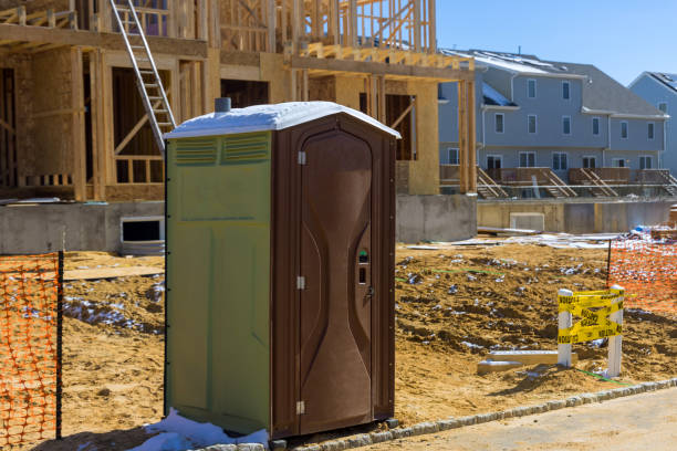Portable Toilet Options We Offer in Loughman, FL